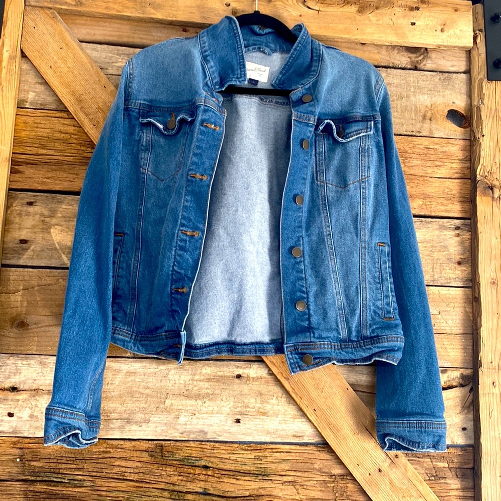 Universal threads denim jacket